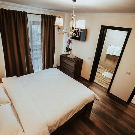 Pensiunea Romana Onesti Buitenkant foto