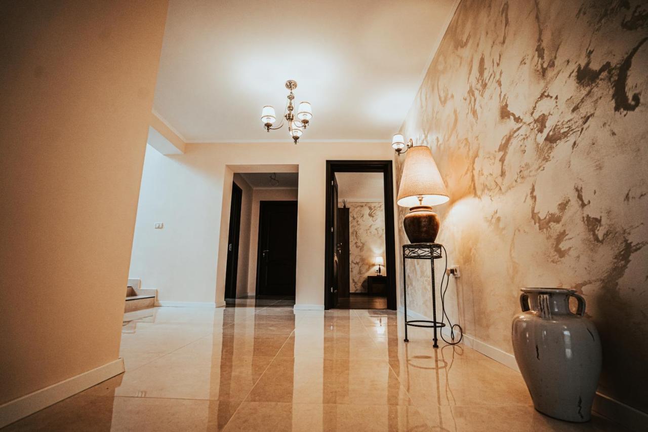Pensiunea Romana Onesti Buitenkant foto