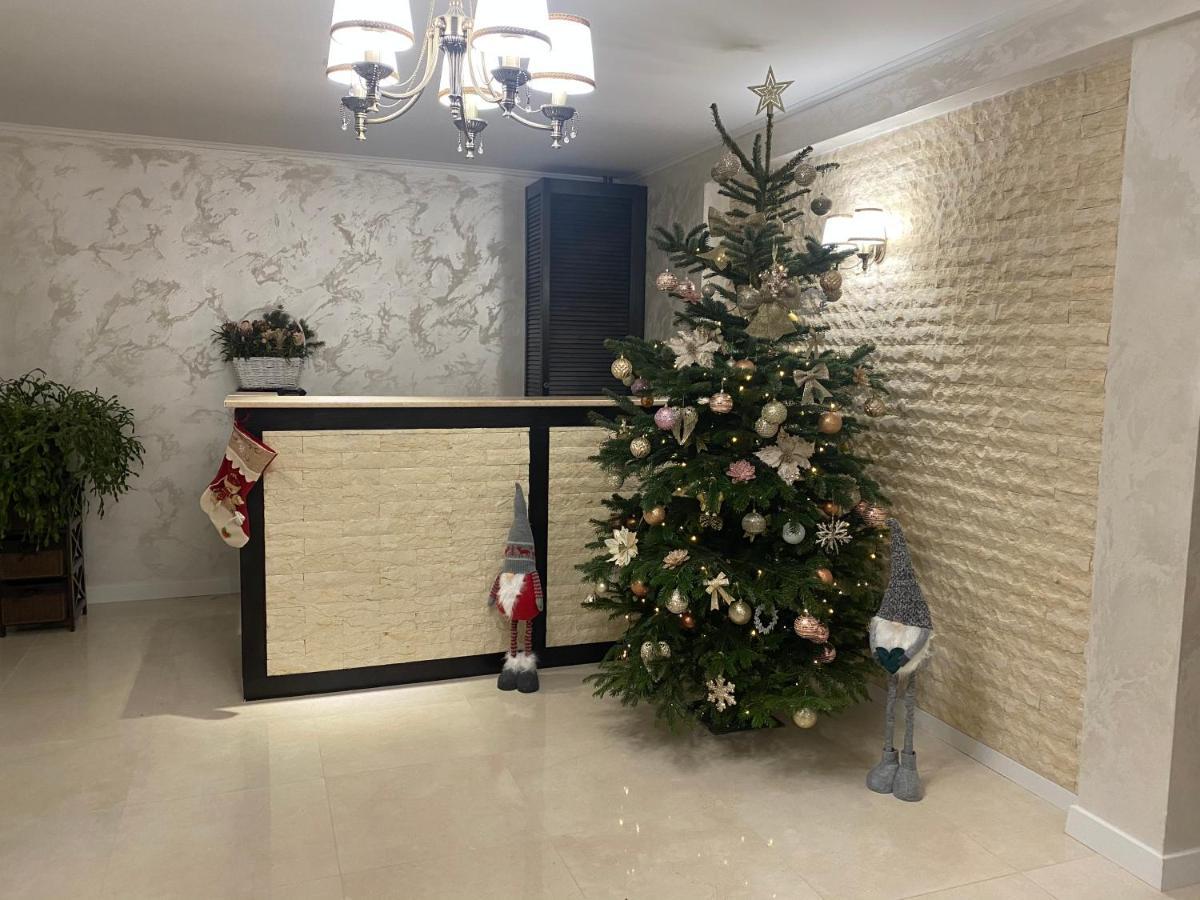 Pensiunea Romana Onesti Buitenkant foto